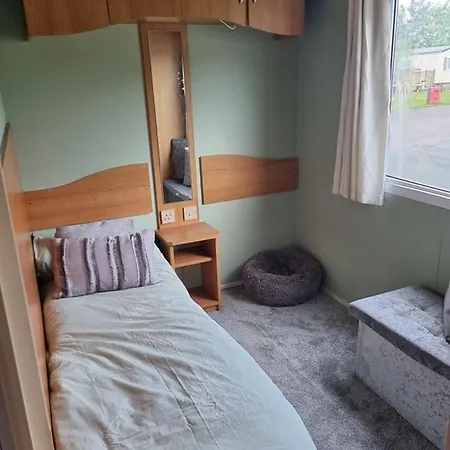 Lovely 3-Bed Caravan In Foel Welshpool Exterior photo