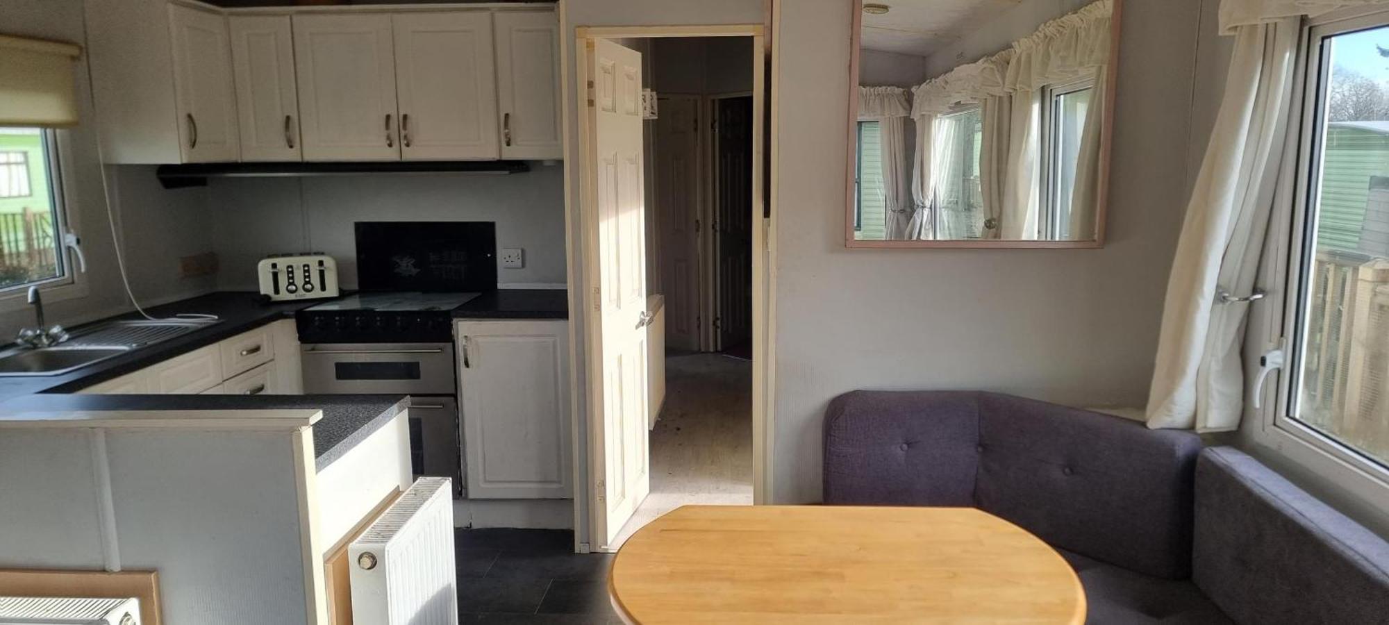 Villa Lovely 3-bed Caravan In Foel *